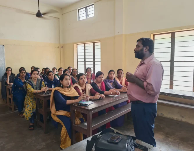 Training on the use of LED Panel 
